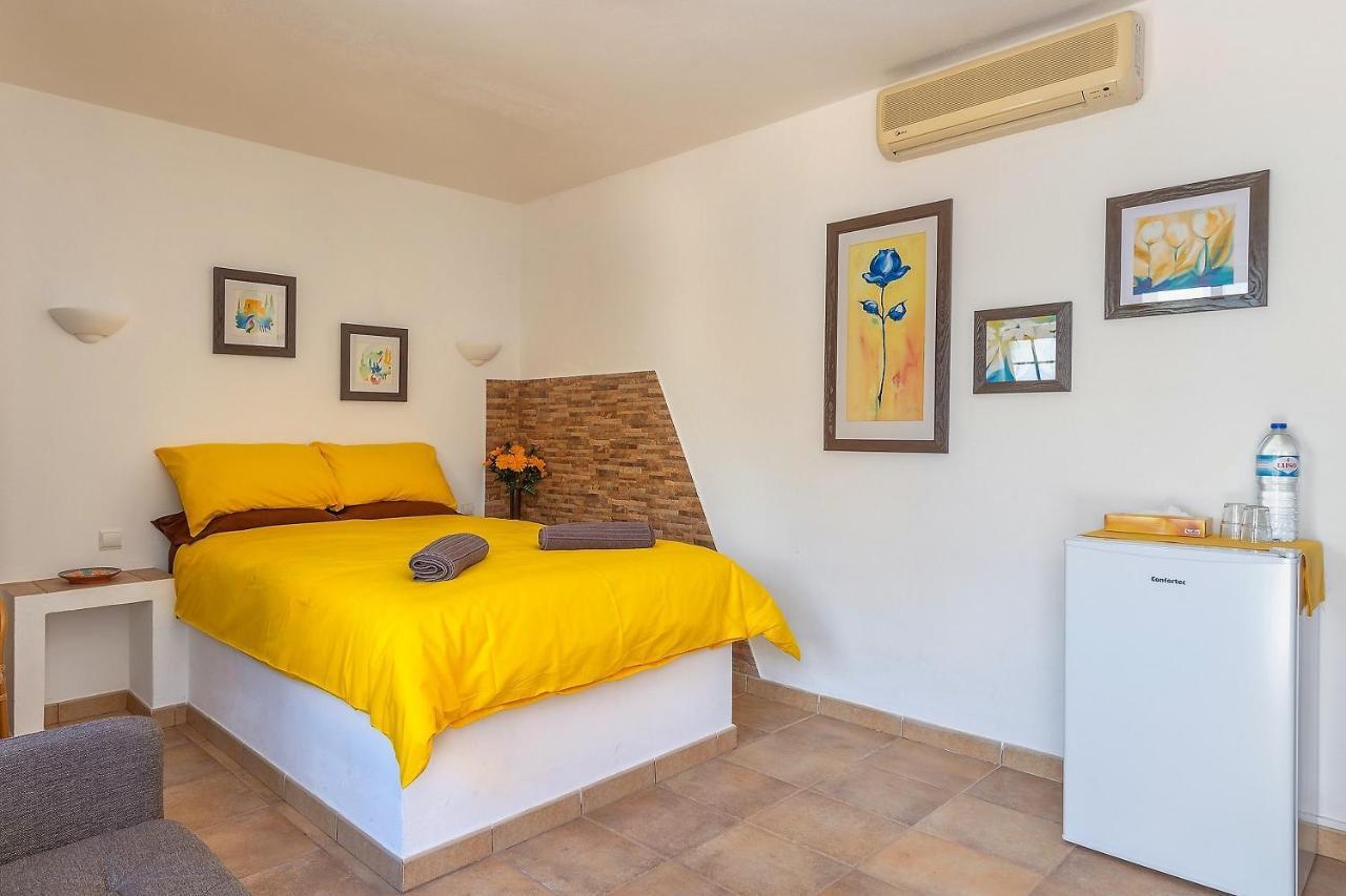 Casa Dos Ninos Bed & Breakfast São Bartolomeu de Messines Eksteriør bilde